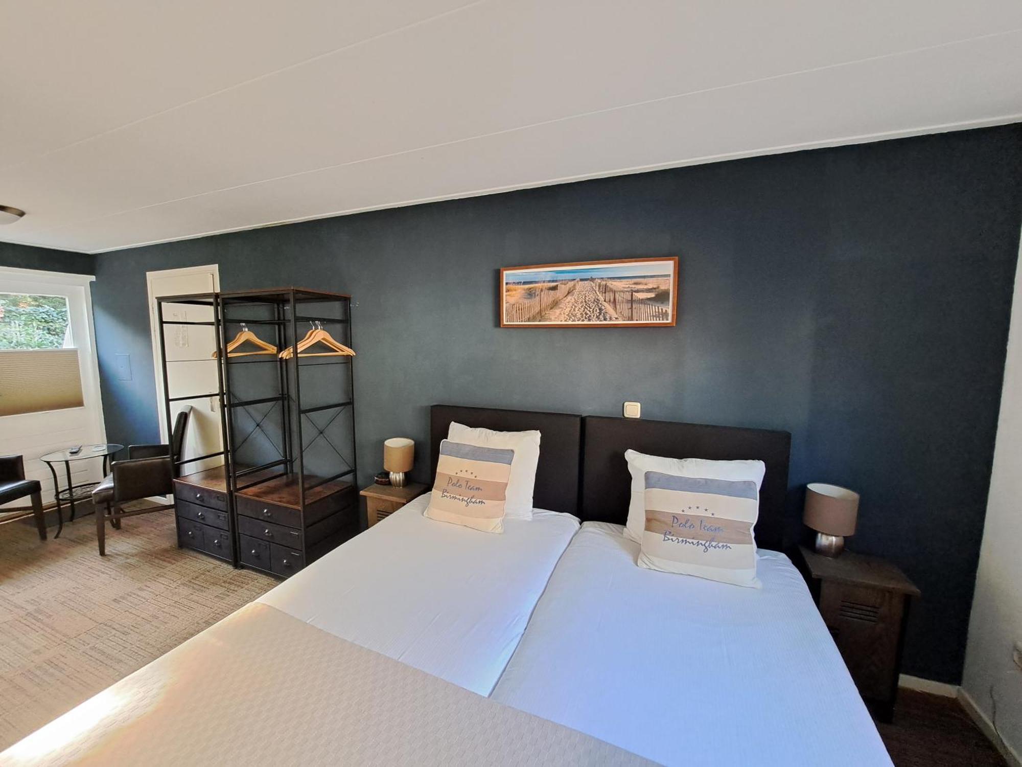 Hotel Randduin Oostkapelle Luaran gambar
